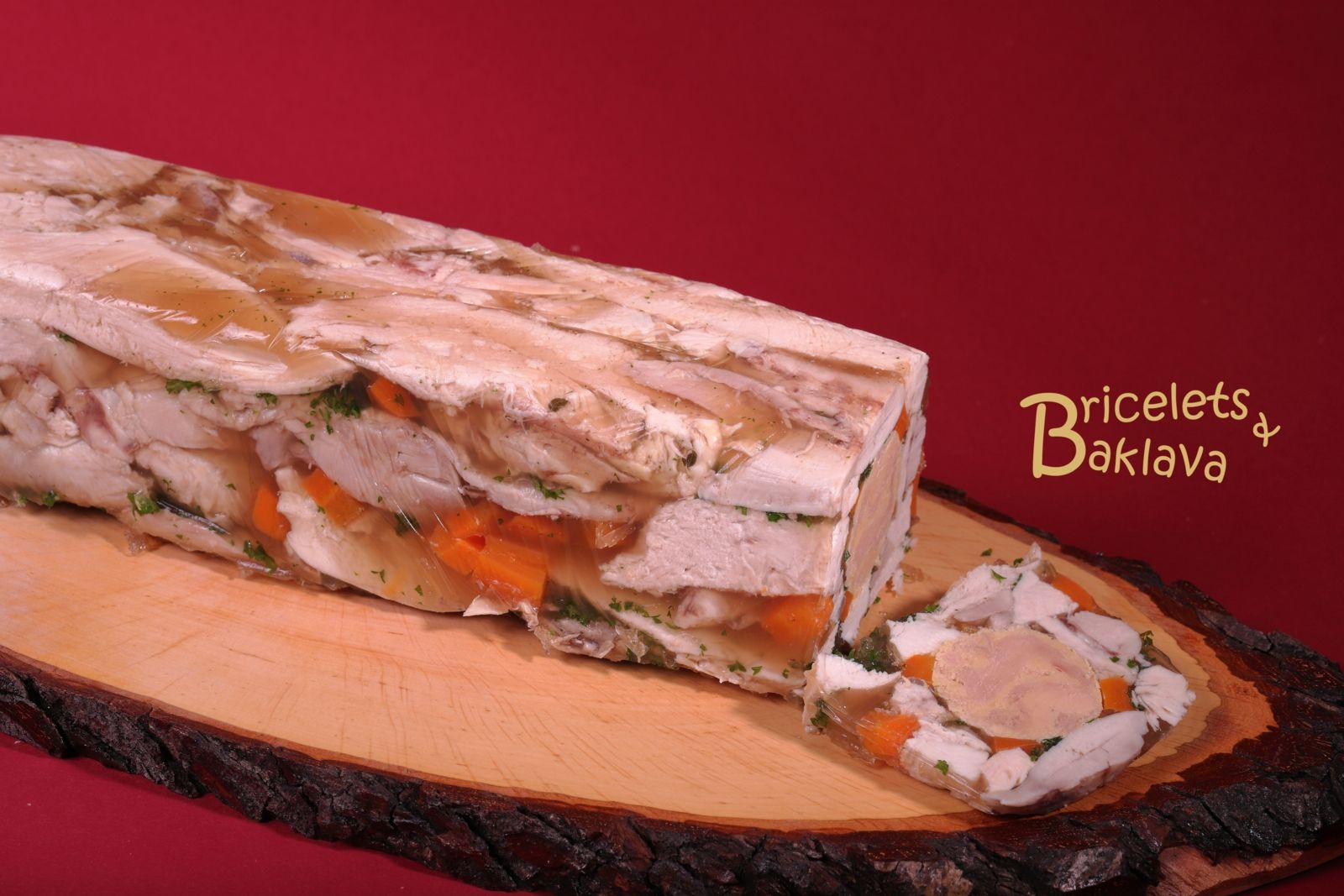 Terrine de poulet en gelée au foie gras