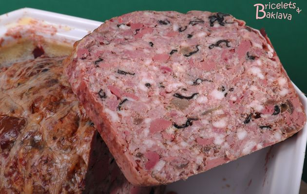 Terrine de foies de volaille aux trompettes de la mort