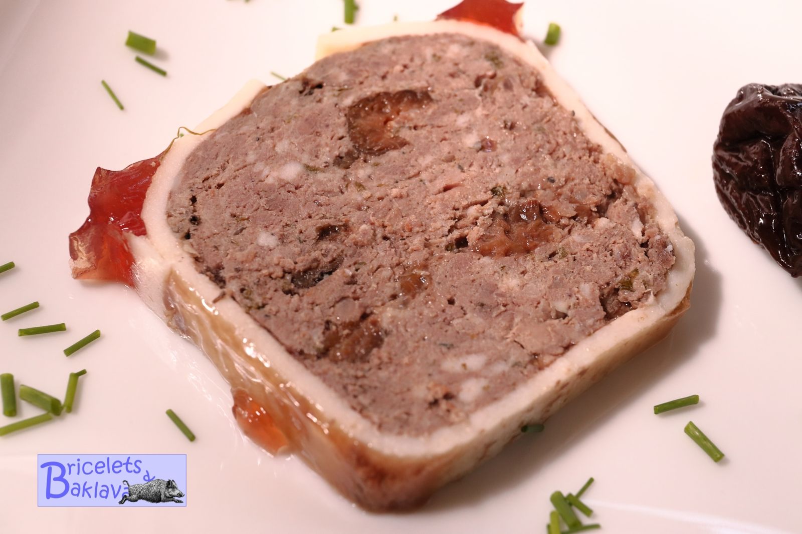 Terrine de sanglier aux pruneaux au pruneau